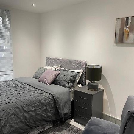 Luxurious 2-Bed Apartment In Woolwich ロンドン エクステリア 写真