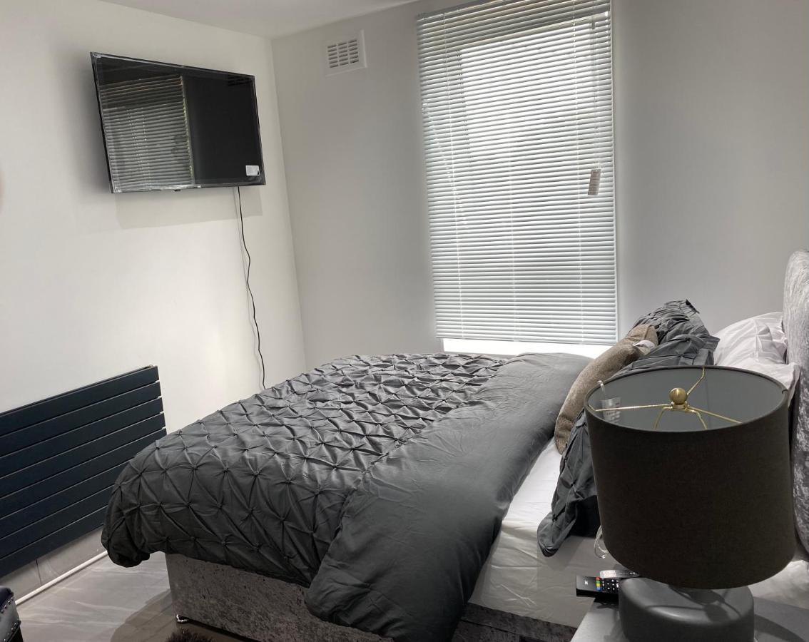 Luxurious 2-Bed Apartment In Woolwich ロンドン エクステリア 写真