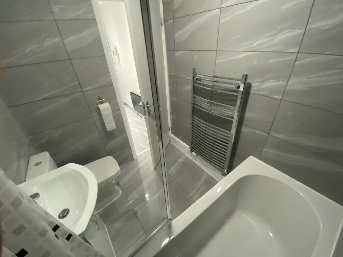 Luxurious 2-Bed Apartment In Woolwich ロンドン エクステリア 写真