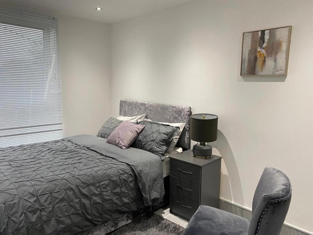 Luxurious 2-Bed Apartment In Woolwich ロンドン エクステリア 写真