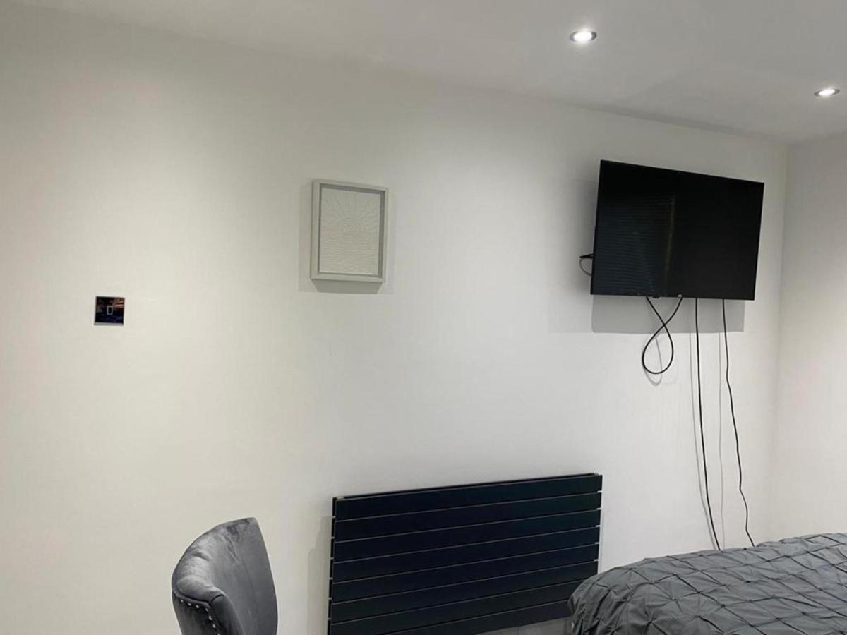 Luxurious 2-Bed Apartment In Woolwich ロンドン エクステリア 写真