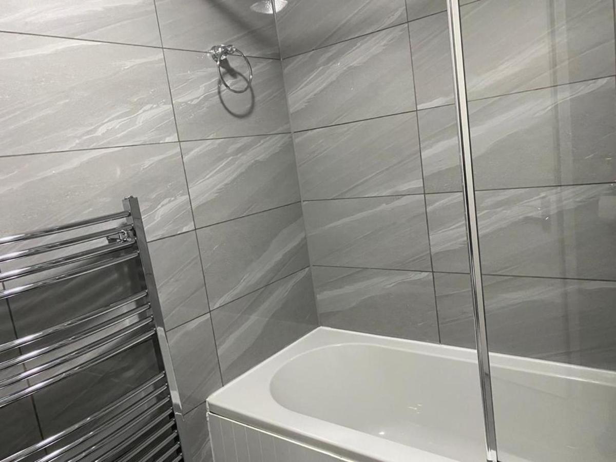Luxurious 2-Bed Apartment In Woolwich ロンドン エクステリア 写真