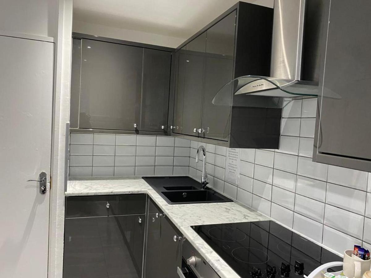 Luxurious 2-Bed Apartment In Woolwich ロンドン エクステリア 写真