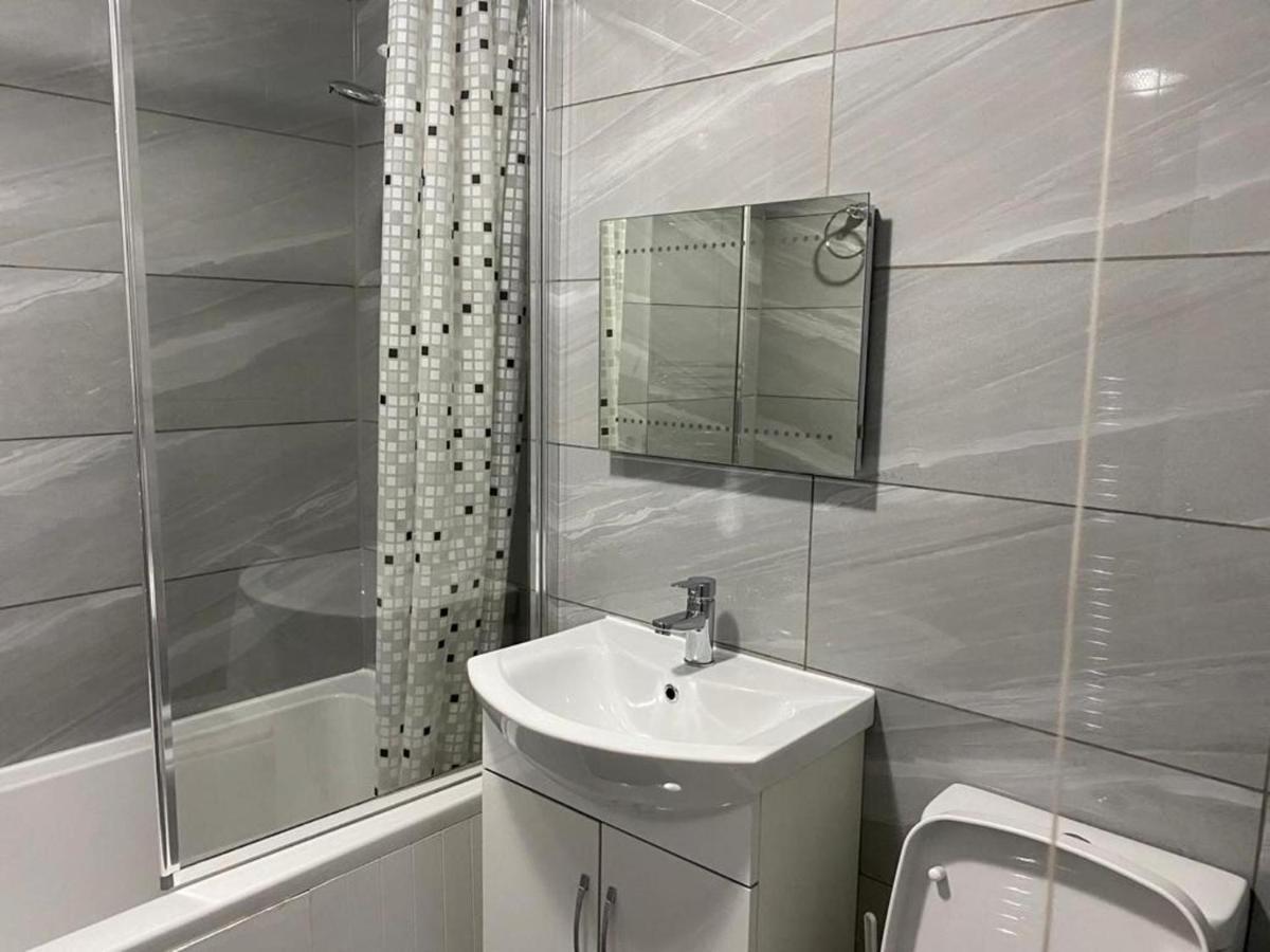 Luxurious 2-Bed Apartment In Woolwich ロンドン エクステリア 写真