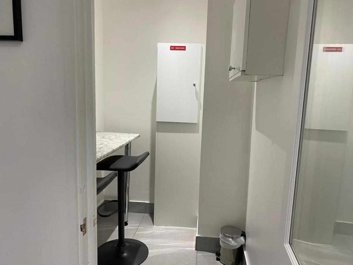 Luxurious 2-Bed Apartment In Woolwich ロンドン エクステリア 写真